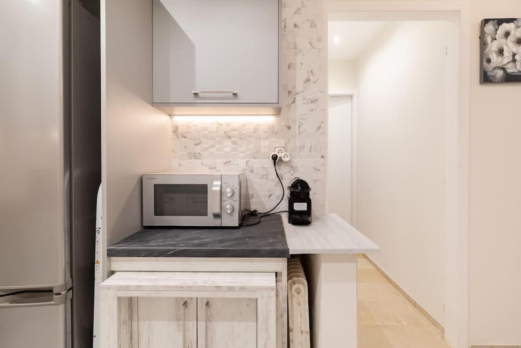 Apartment Comfy Flat Near Edem By Atheniankeys Athens