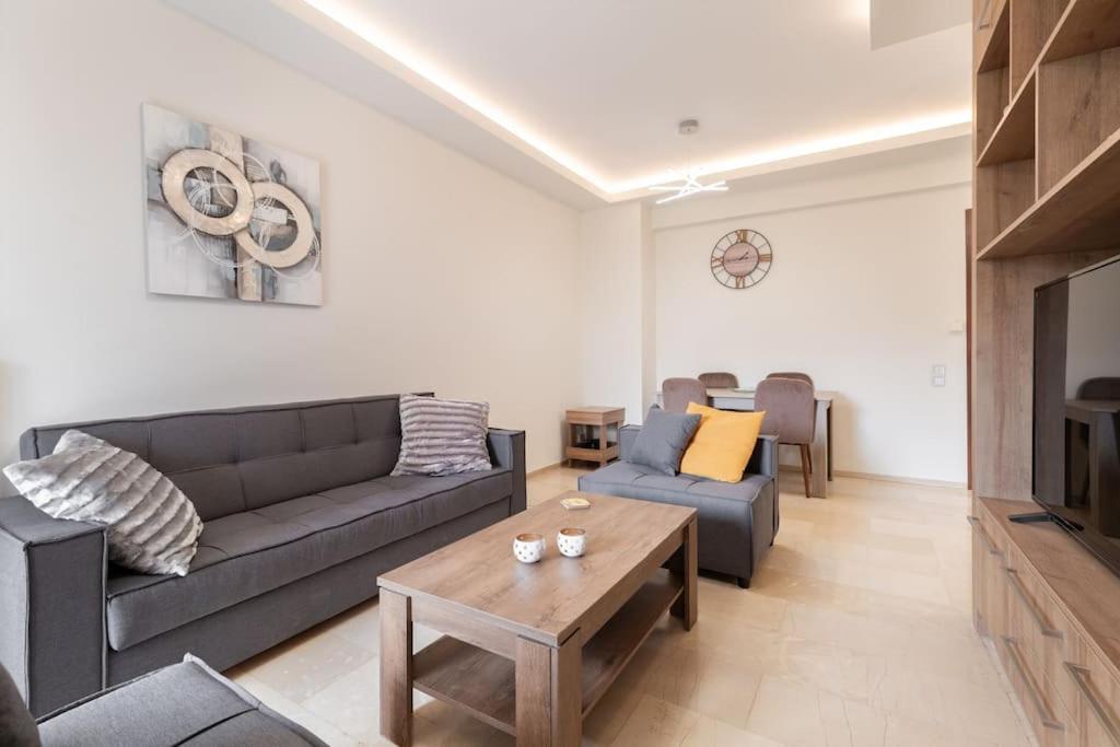 Comfy Flat Near Edem By Atheniankeys Athens