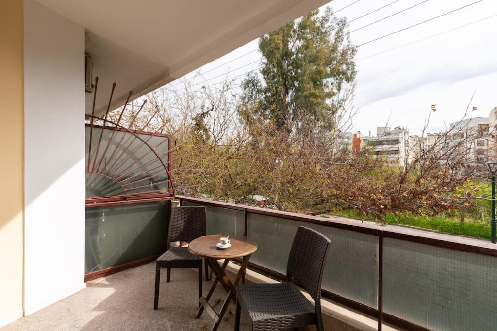 Comfy Flat Near Edem By Atheniankeys Apartment
