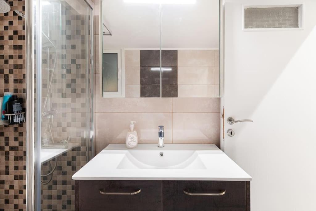 Comfy Flat Near Edem By Atheniankeys * Athens
